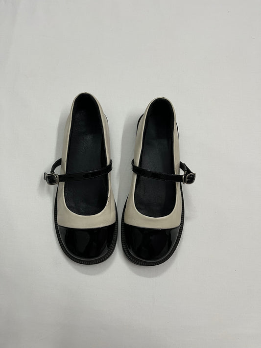 Two-Tone Patent Buckle Mary Janes, EU39