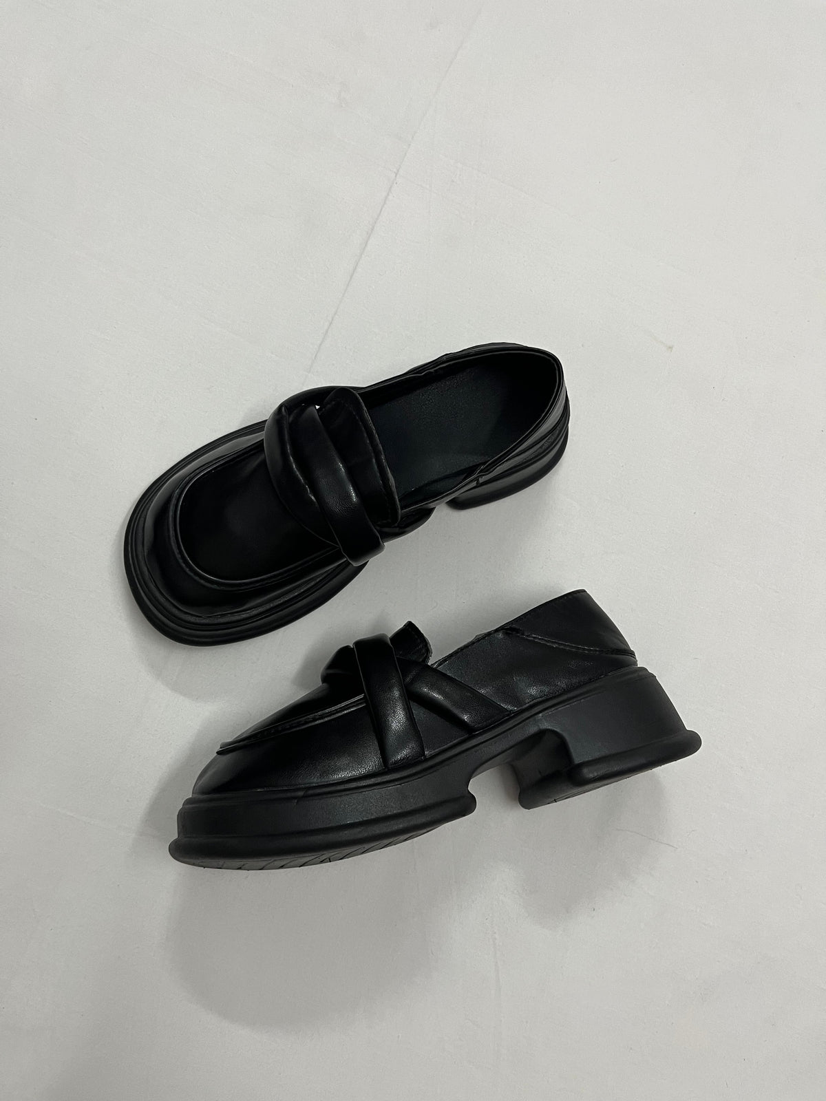 Sculpted Padded Chunky Loafers, EU36