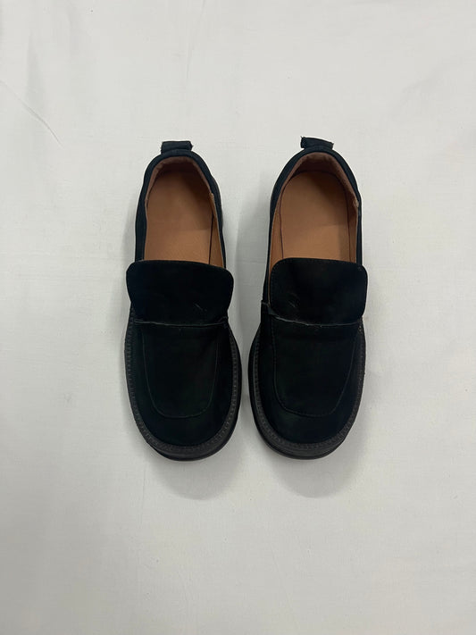 Matte Lug Sole Suede Loafers, EU36