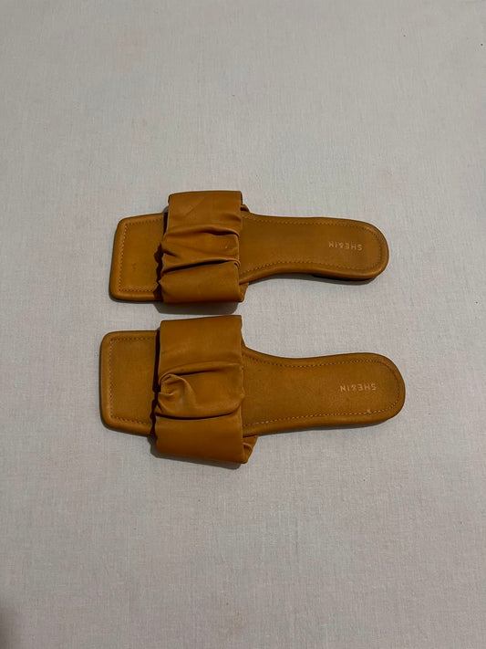 Elegant Ruched Flat Slides