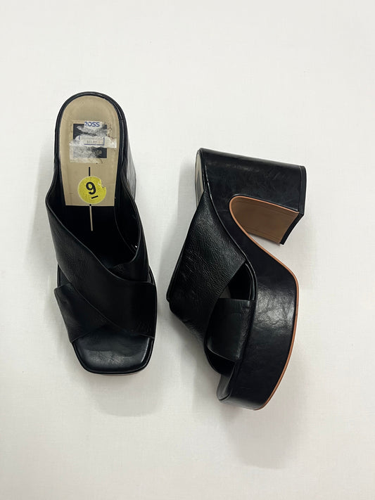 Chunky Criss-Cross Platform Mules, EU40