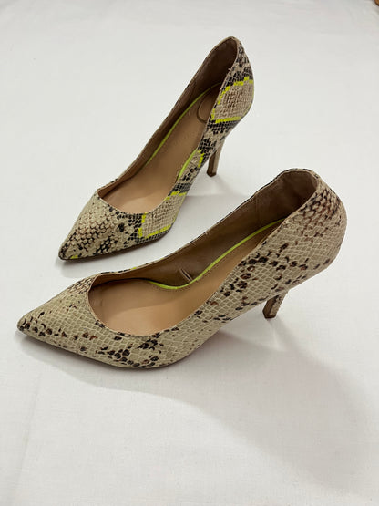 Snakeskin Pointed-Toe Stiletto Pumps, EU38