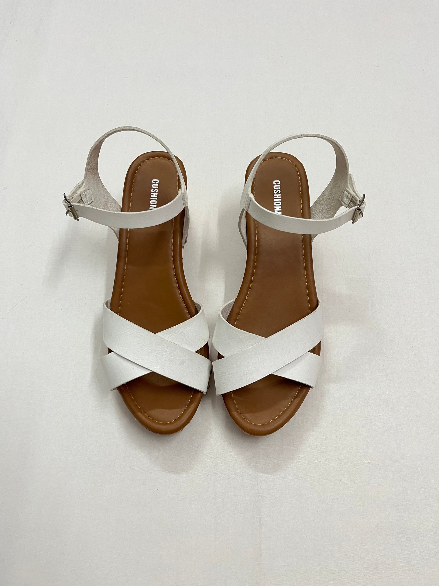 Retro Studded Wooden Block Heel, EU40