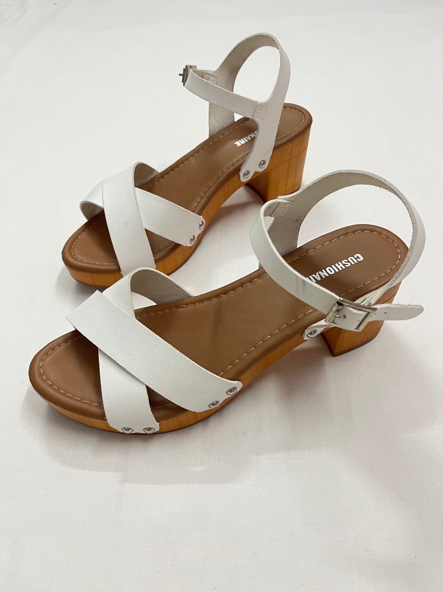 Retro Studded Wooden Block Heel, EU40