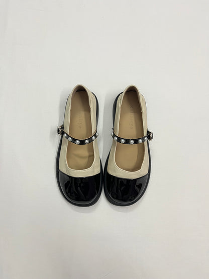 Pearl-Embellished Two-Tone Mary Janes, EU36.5