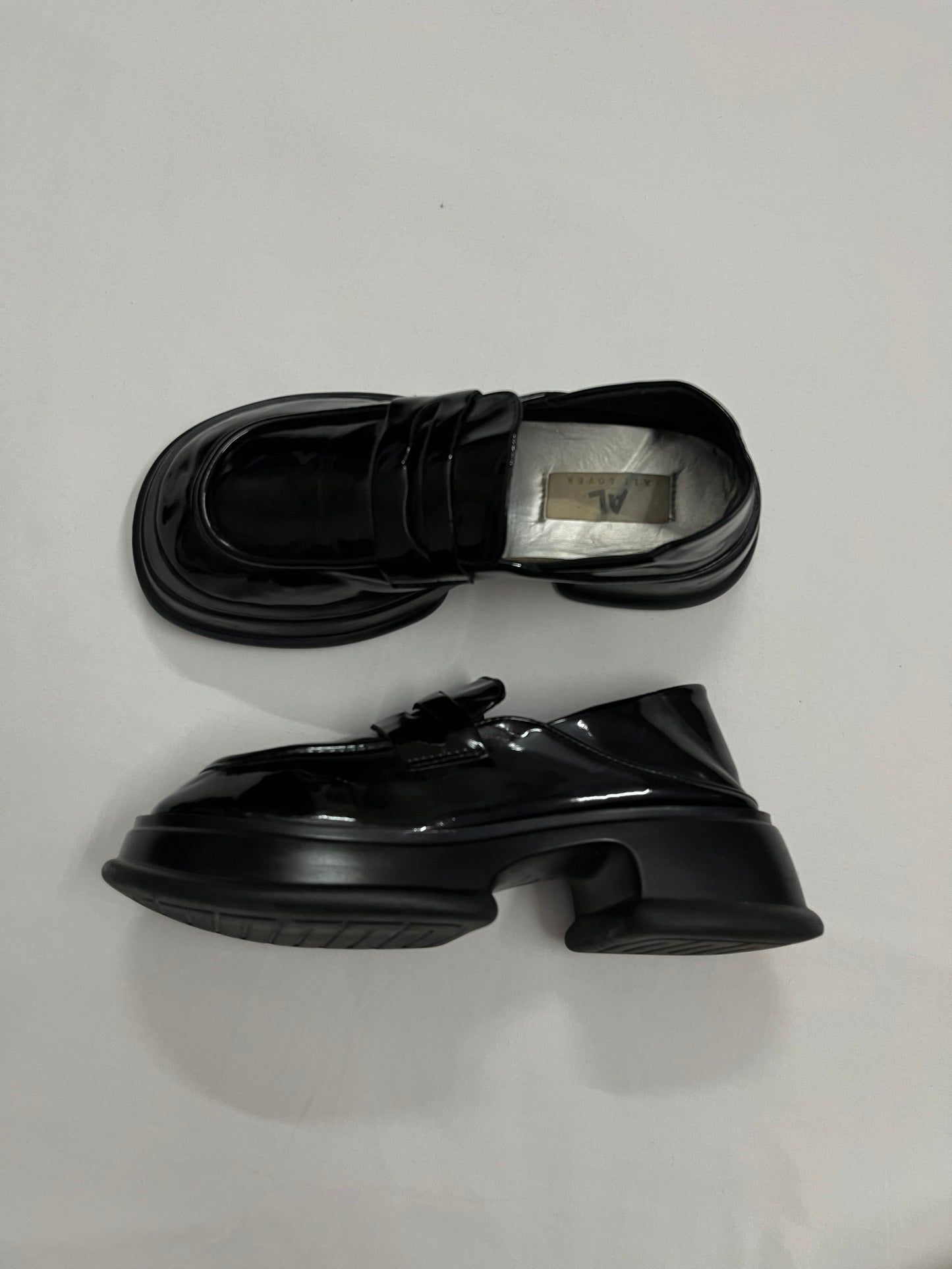 Glossy Sculpted Platform Loafers, EU38
