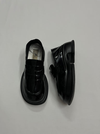Glossy Sculpted Platform Loafers, EU38