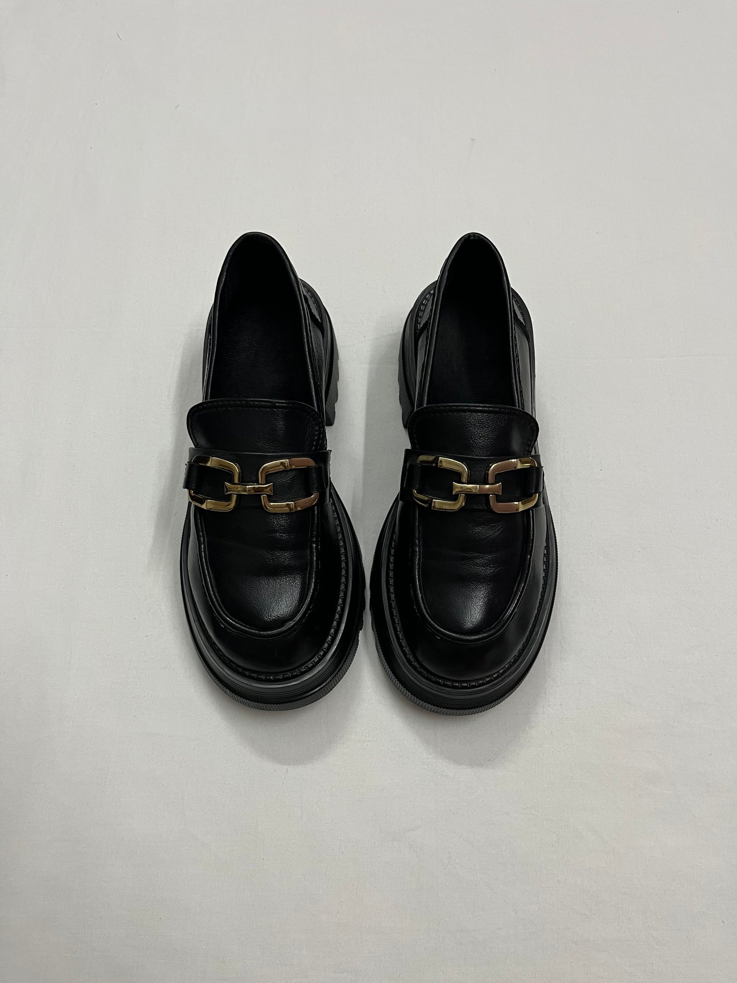 Gotham Chain Platform Loafer, EU37