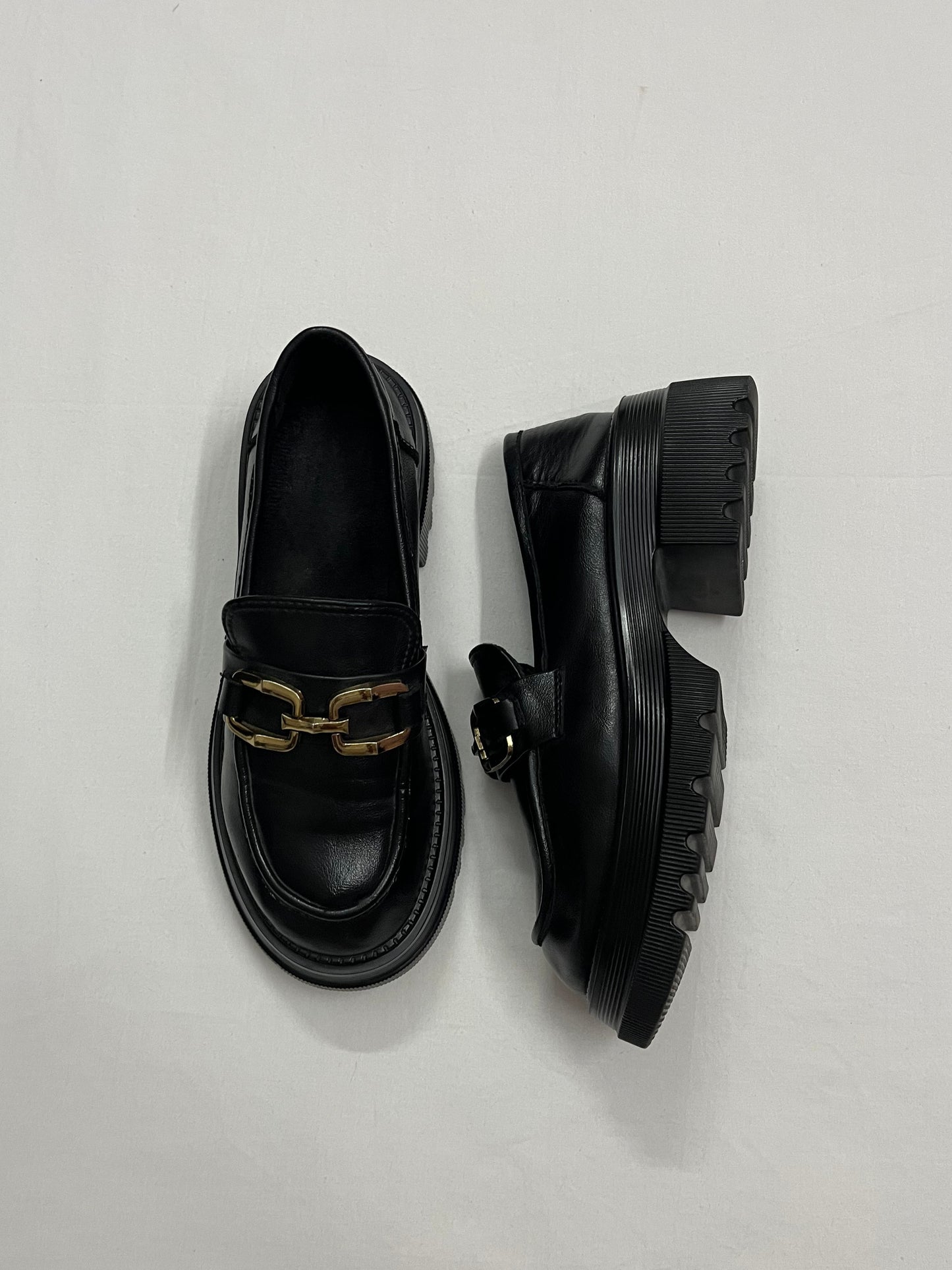 Gotham Chain Platform Loafer, EU37