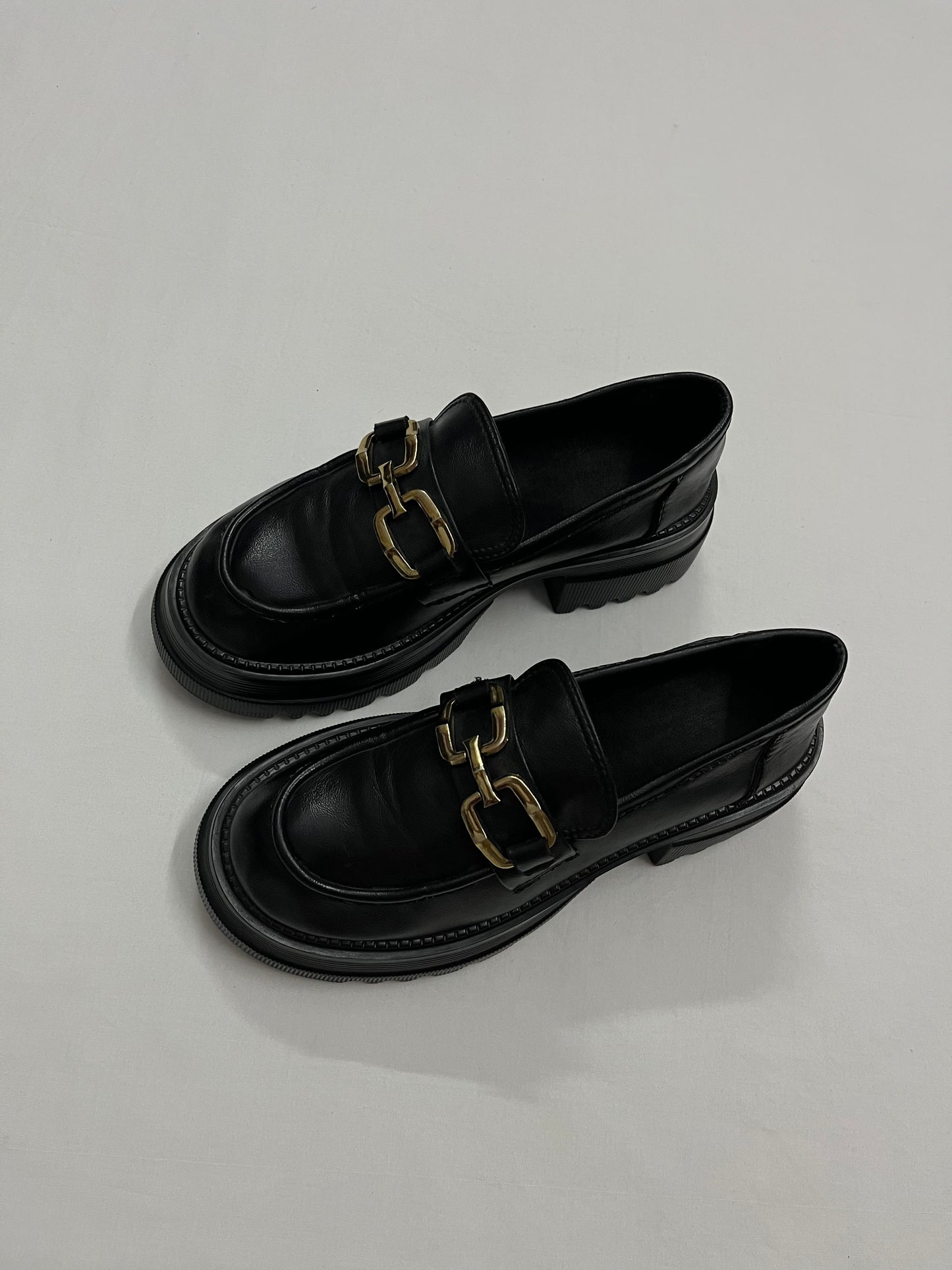 Gotham Chain Platform Loafer, EU37