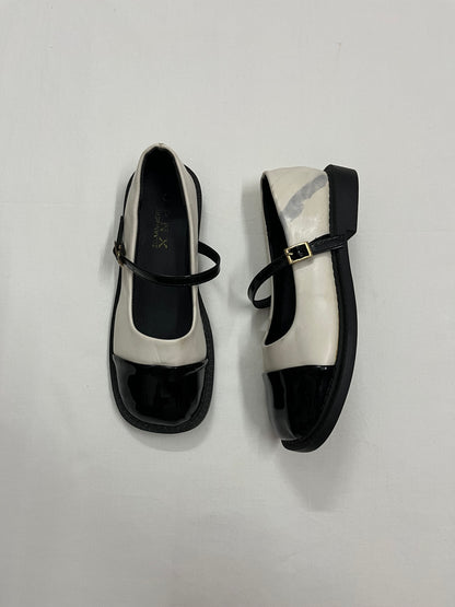 Two-Tone Patent Buckle Mary Janes, EU36