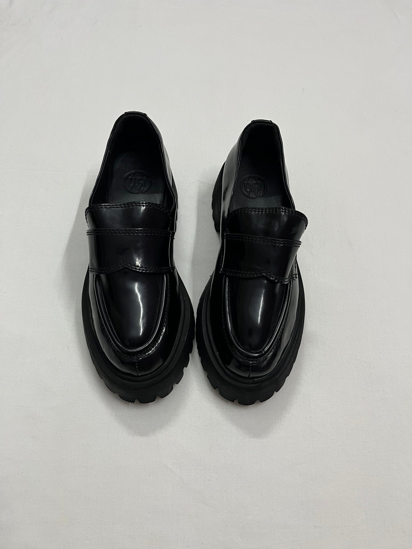 The Onyx Chunky Penny Loafer, EU37