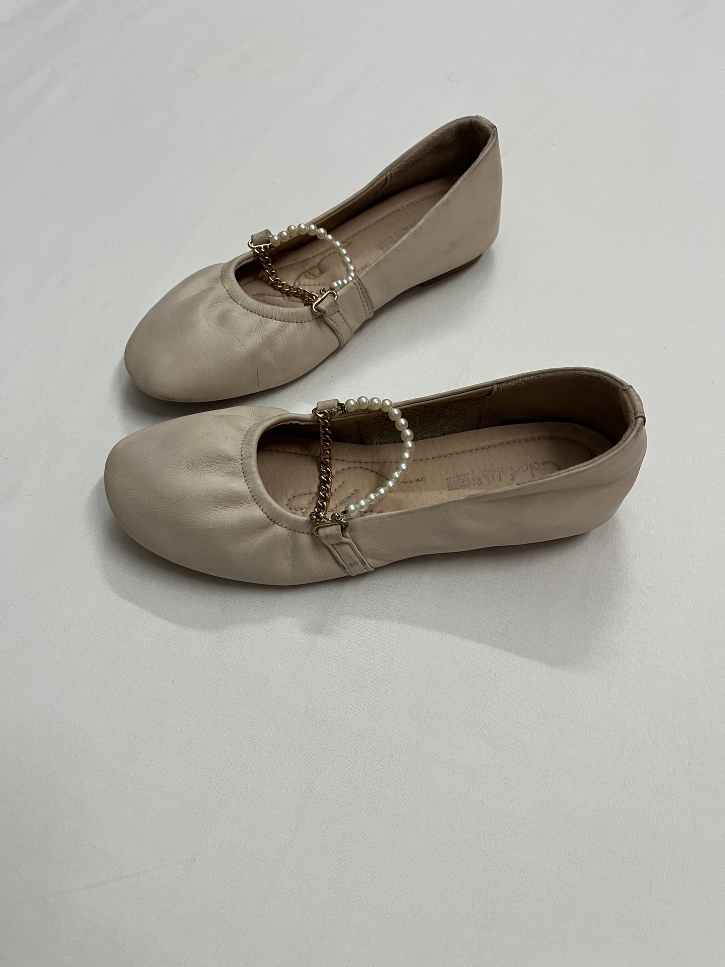 Leather Pearl Accent Ballet Pumps, EU37