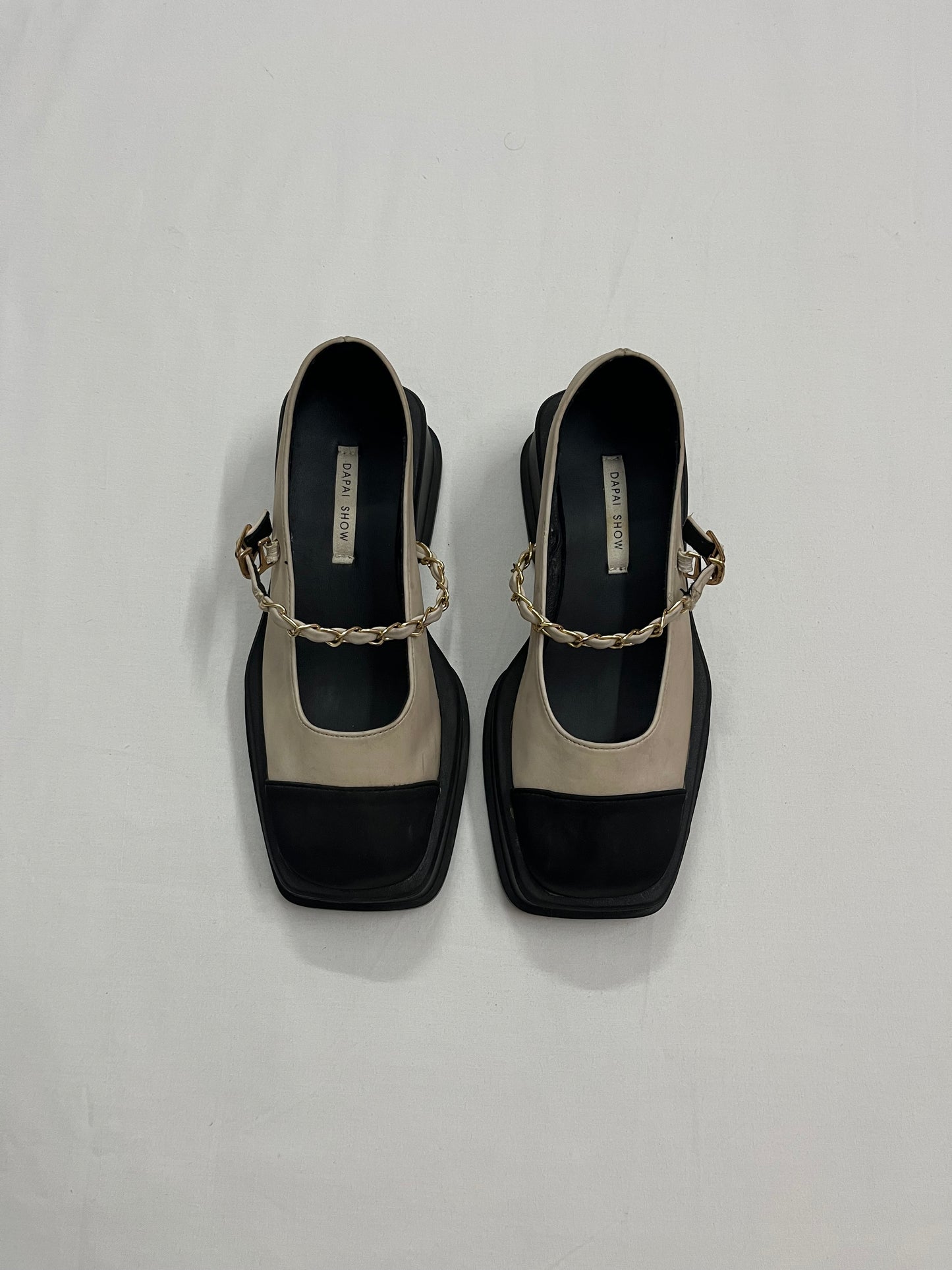 Two-Tone Mary Janes, EU35