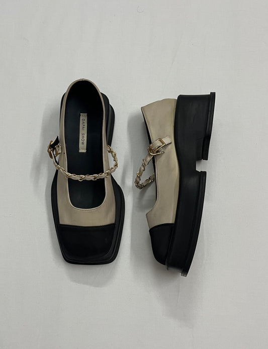 Two-Tone Mary Janes, EU35