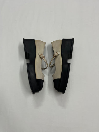 Two-Tone Mary Janes, EU35