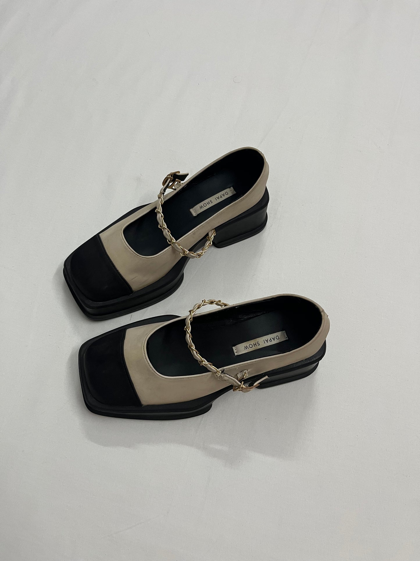 Two-Tone Mary Janes, EU35