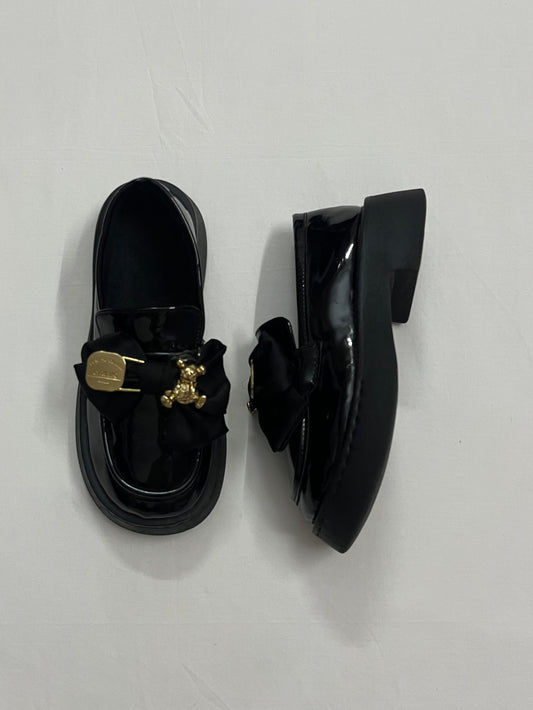 Teddy Pin Bow Chunky Loafers, EU36.5