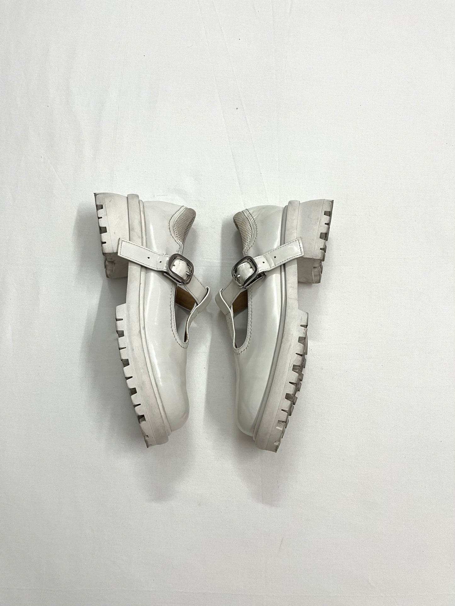 Chunky T-Strap Mary Janes, EU38