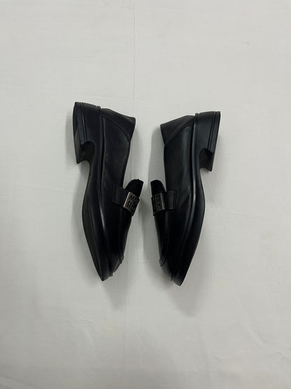 Textured Matte Loafers, EU38