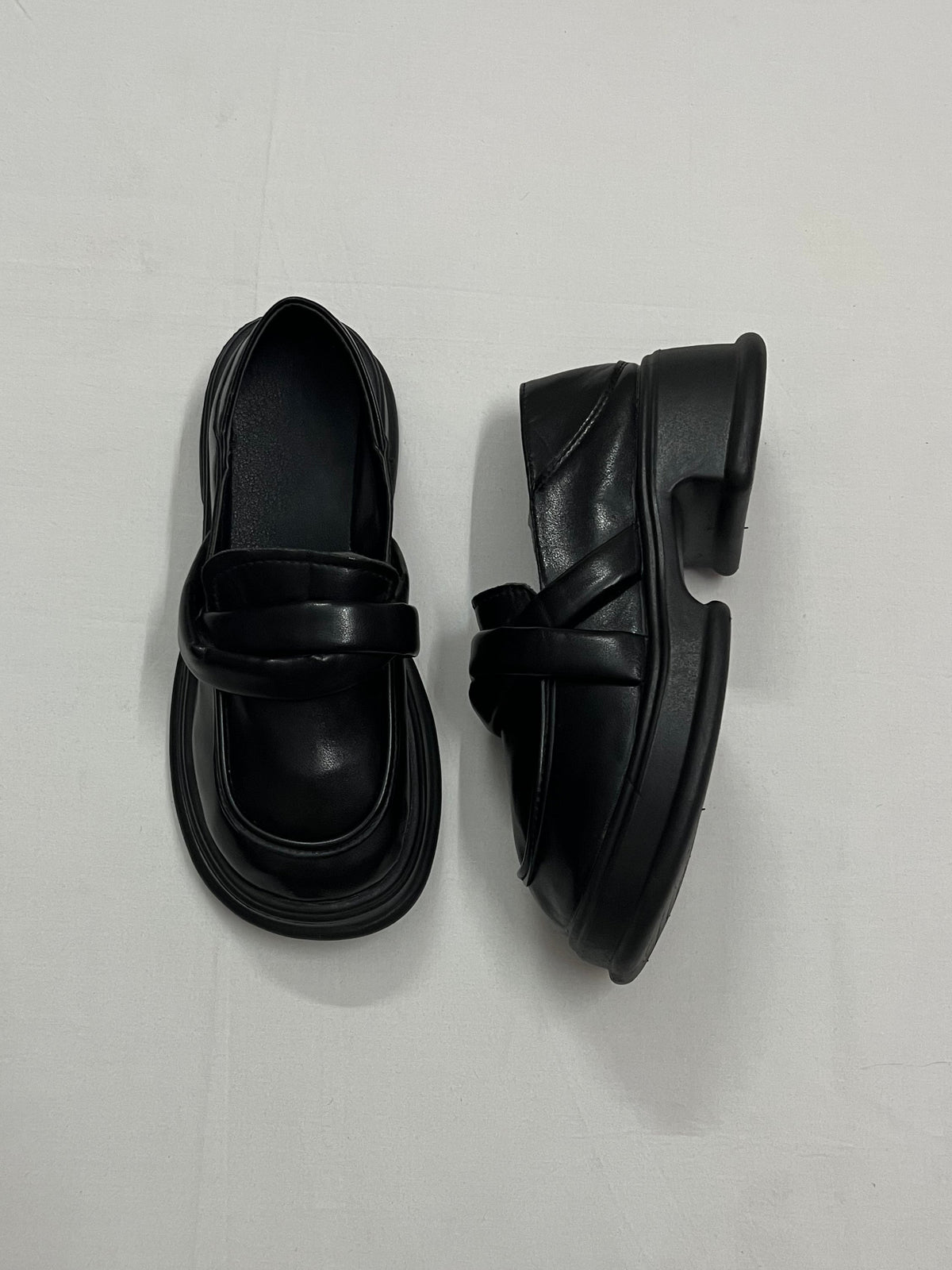 Sculpted Padded Chunky Loafers, EU36
