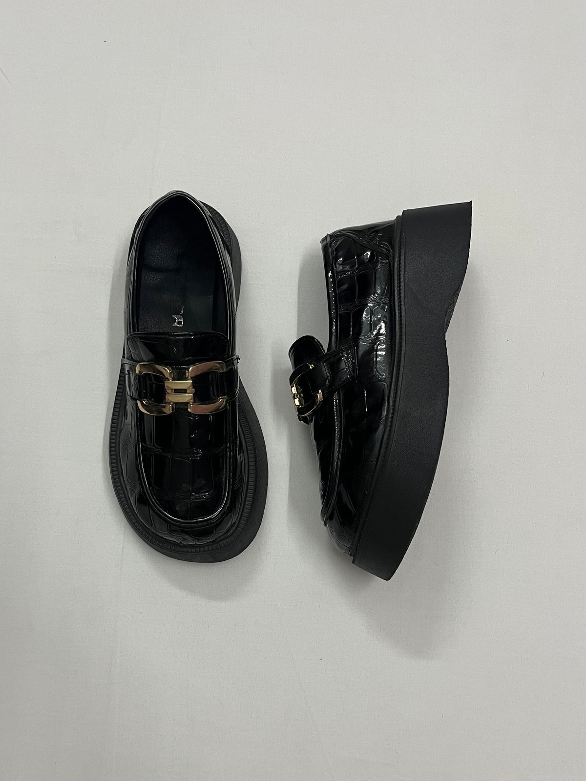 Gotham Croc Wedge Platform Loafers, EU36