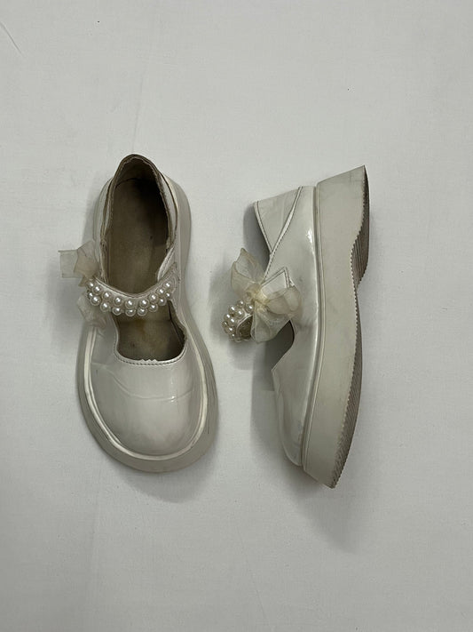 Pearl & Bow Platform Mary Janes, EU37