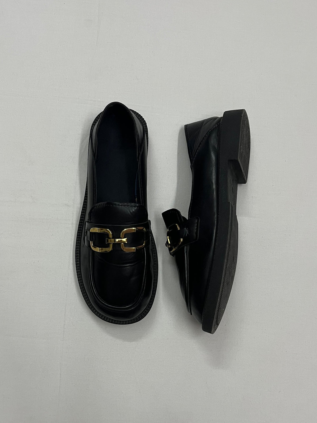 Gold Chain Matte Leather Loafers, EU39