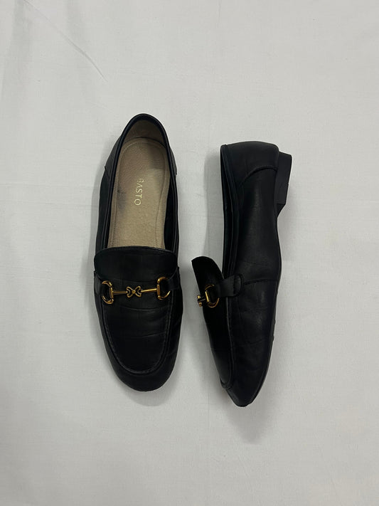 Classic Black Leather Loafers, EU38